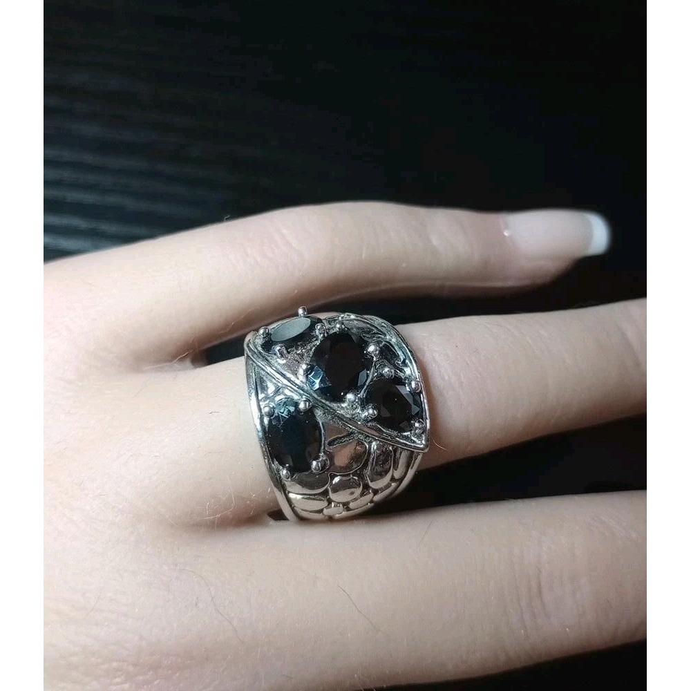 Black Rhinestone Statement Ring Silver Tone Wide Band Size 6.25 Cocktail Ring